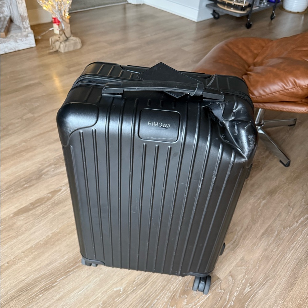 RIMOWA Essential Cabin